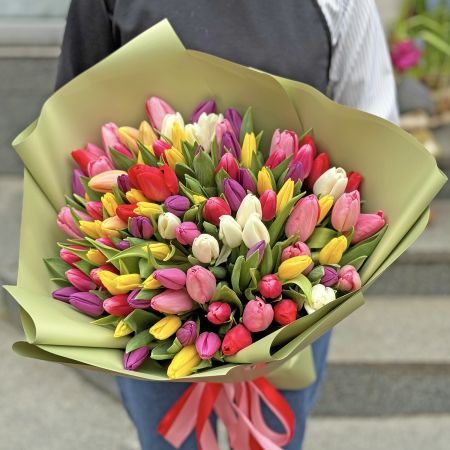 Bouquet 101 mixed tulips