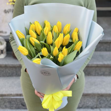 Bouquet 25 yellow tulips