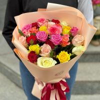 red rose (4 pcs.), pink rose (4 pcs.), yellow rose (4 pcs.), white rose (4 pcs.), cream rose, packaging, ribbon, coral rose, packaging, ribbon, jumilia rose