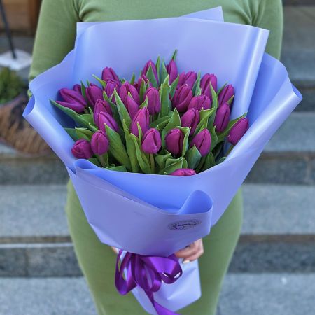 Bouquet 29 purple tulips