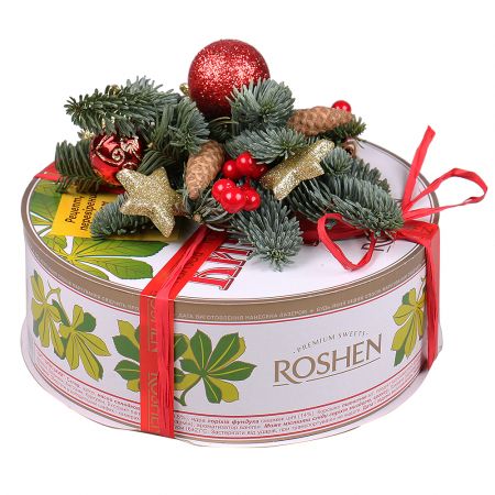 Product Kyiv cake with Christmas decor